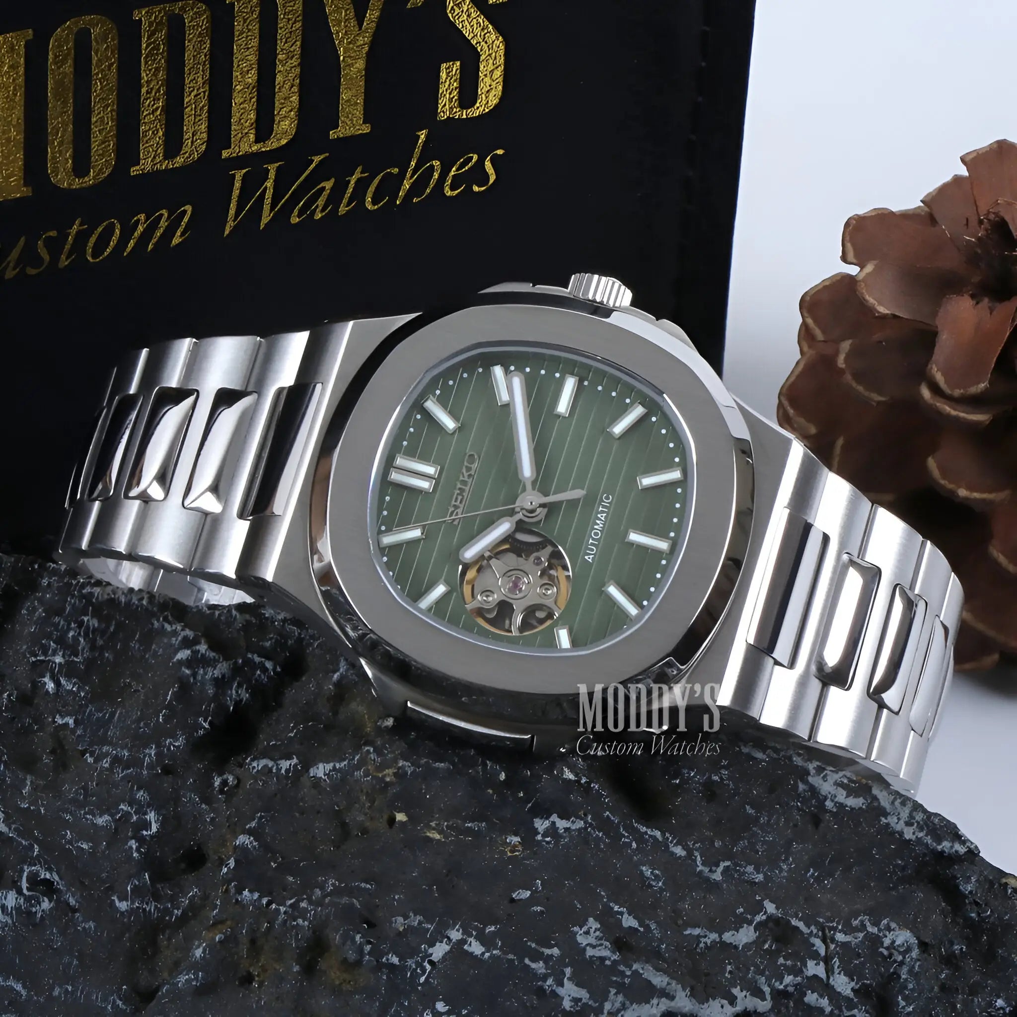 Nautiko | Olive Green Open Movement