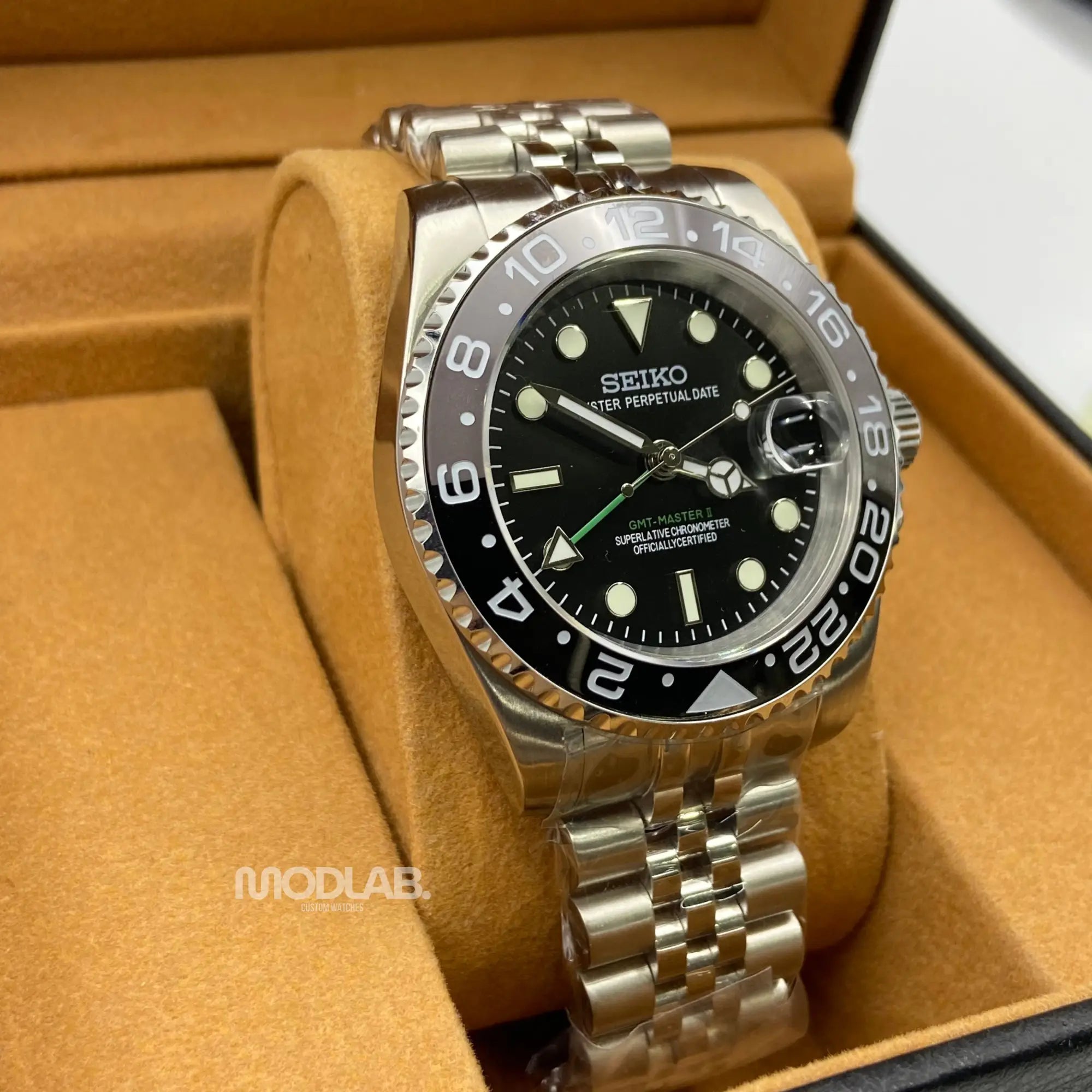 GMTeiko | Silver Green Pointer - Submariner / GMT