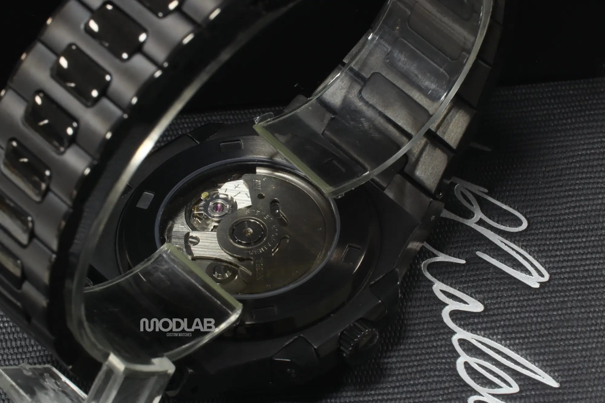 Nautiko | Black - Nautilus