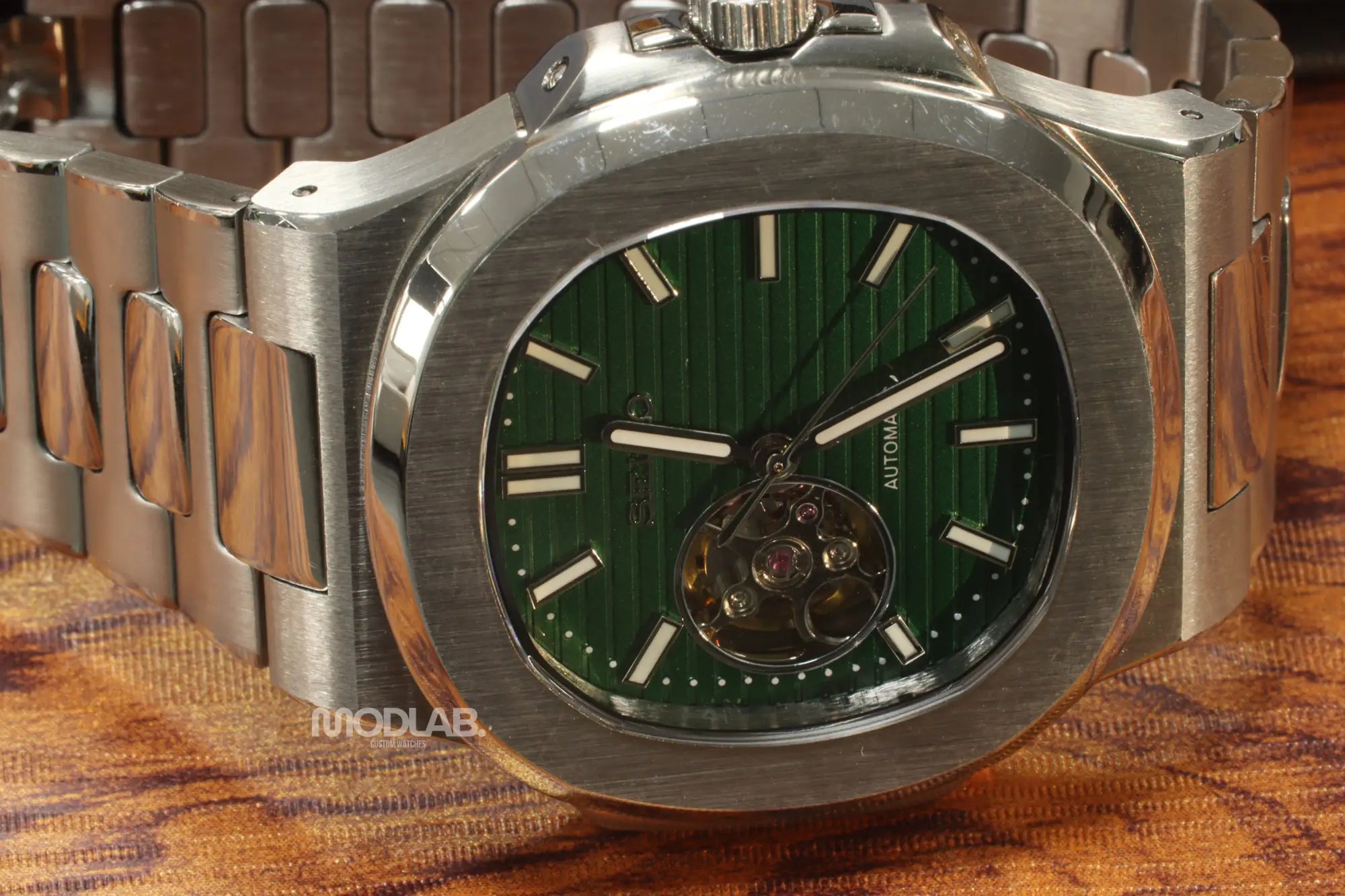 Nautiko | Olive Green Open Movement - Nautilus