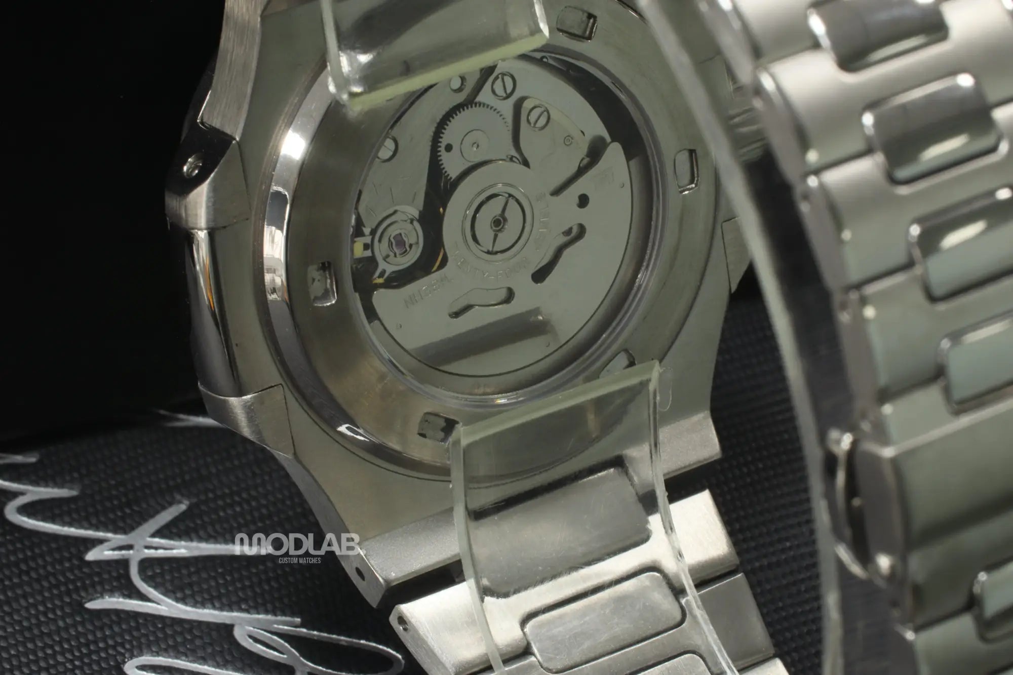 Nautiko | Olive Green Open Movement - Nautilus