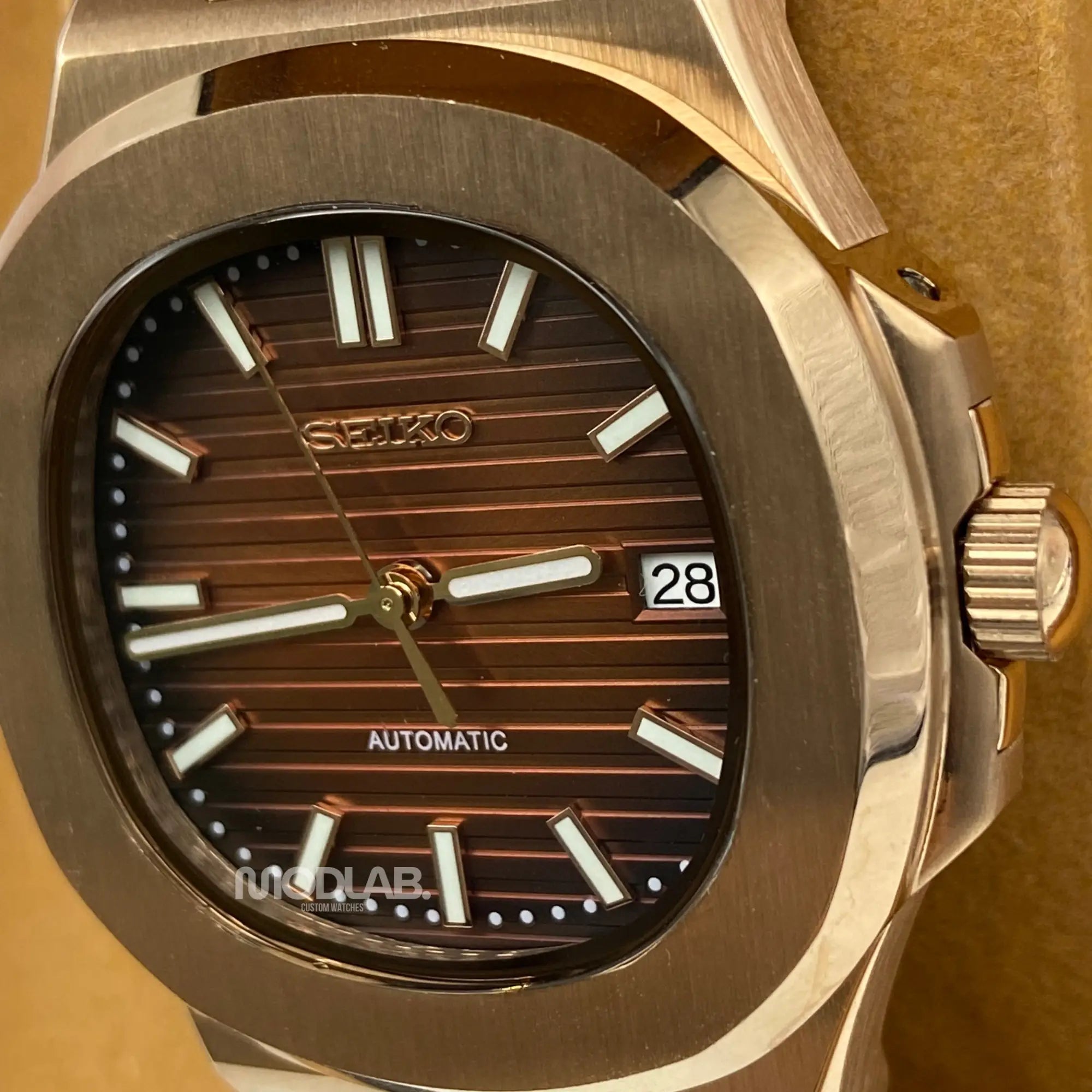 Nautiko | Rose Gold Chocolate - Nautilus