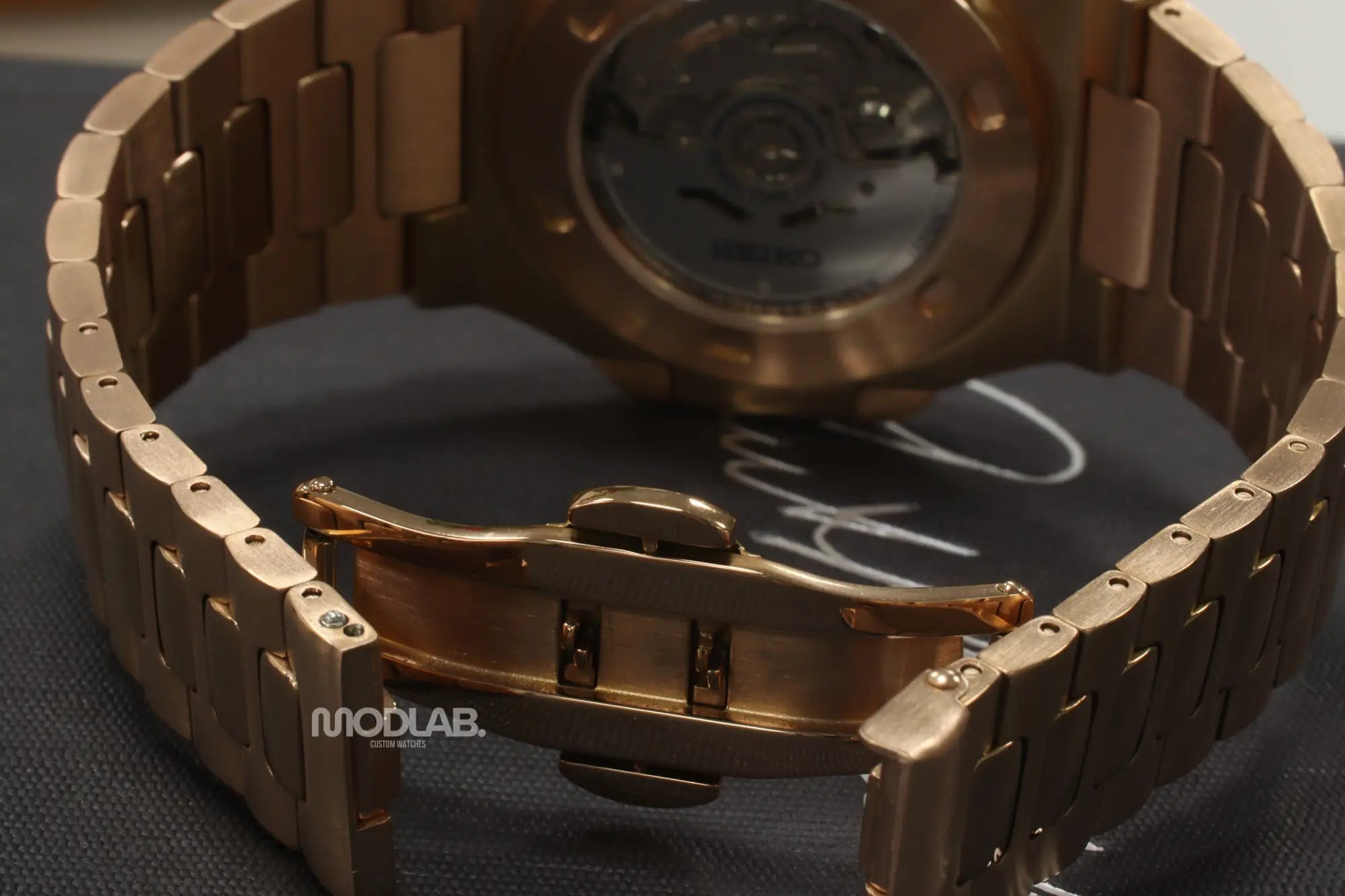 Nautiko | Rose Gold Chocolate Open Heart - Nautilus