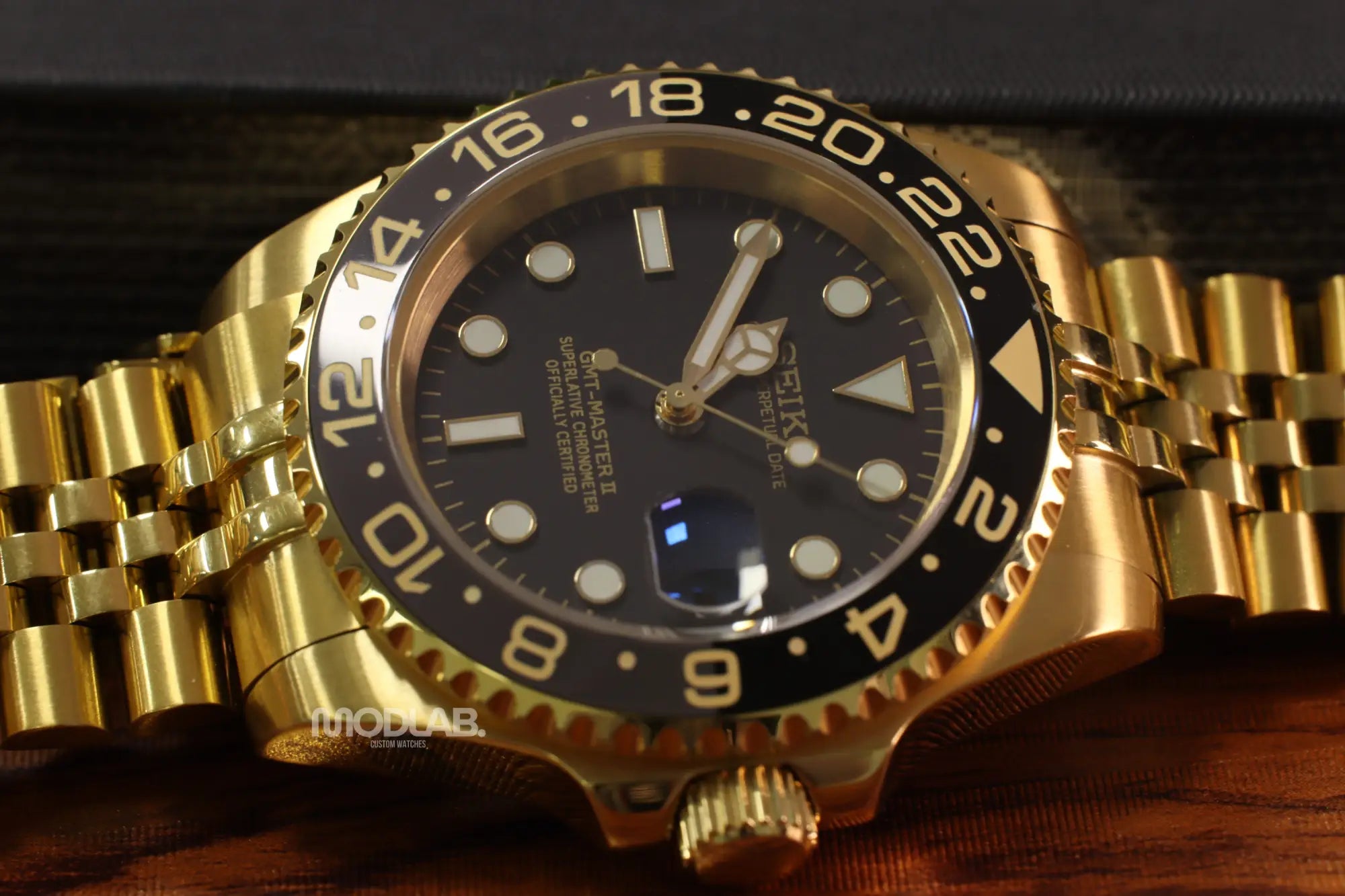 Seikomariner | Gold - Black - Submariner / GMT