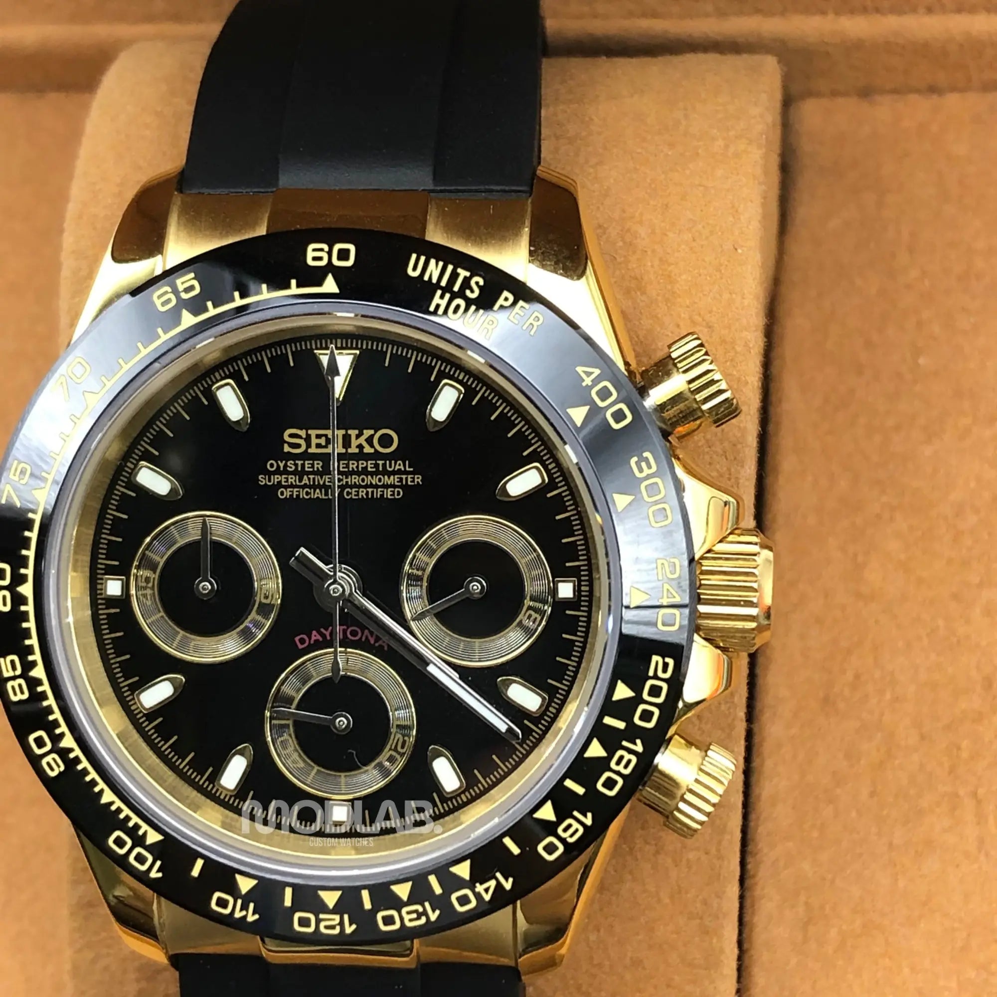 Seitona | Gold Black Face Rubber - Daytona