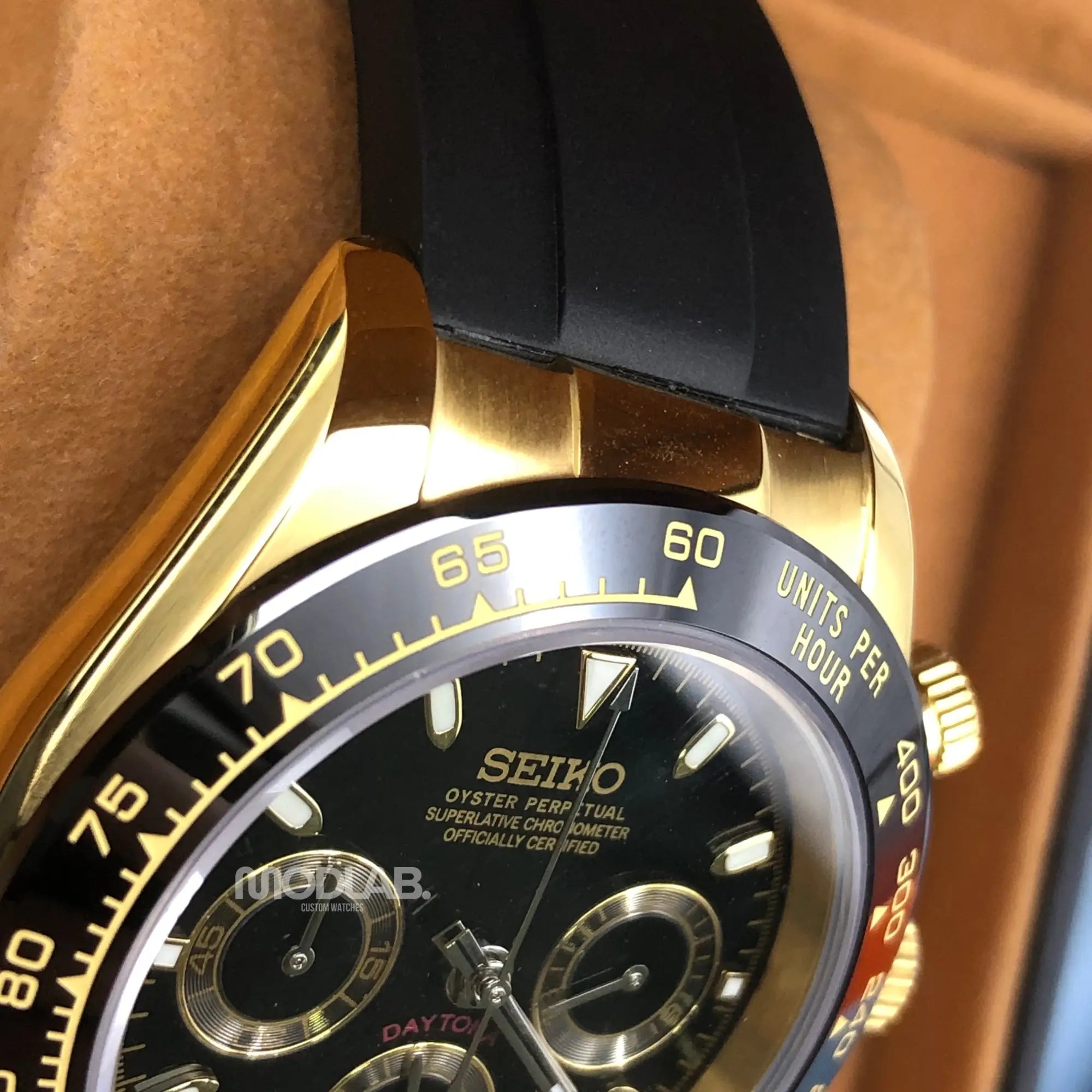Seitona | Gold Black Face Rubber - Daytona