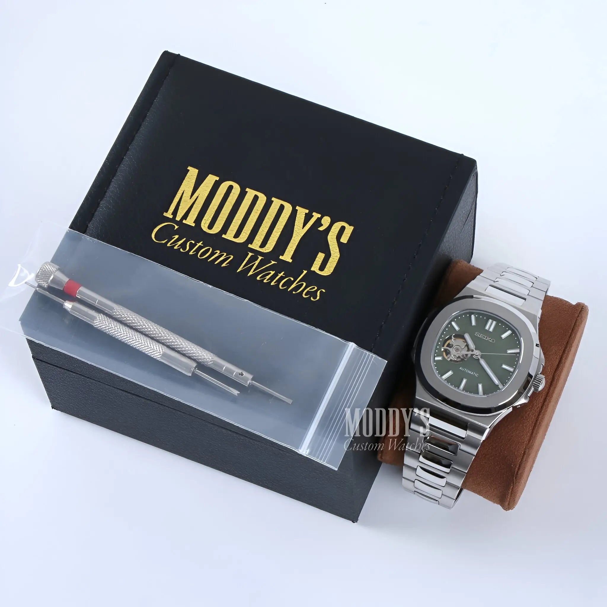 Nautiko |  Olive Green Open Movement