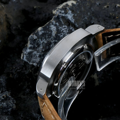 Paneiko | Sand Leather