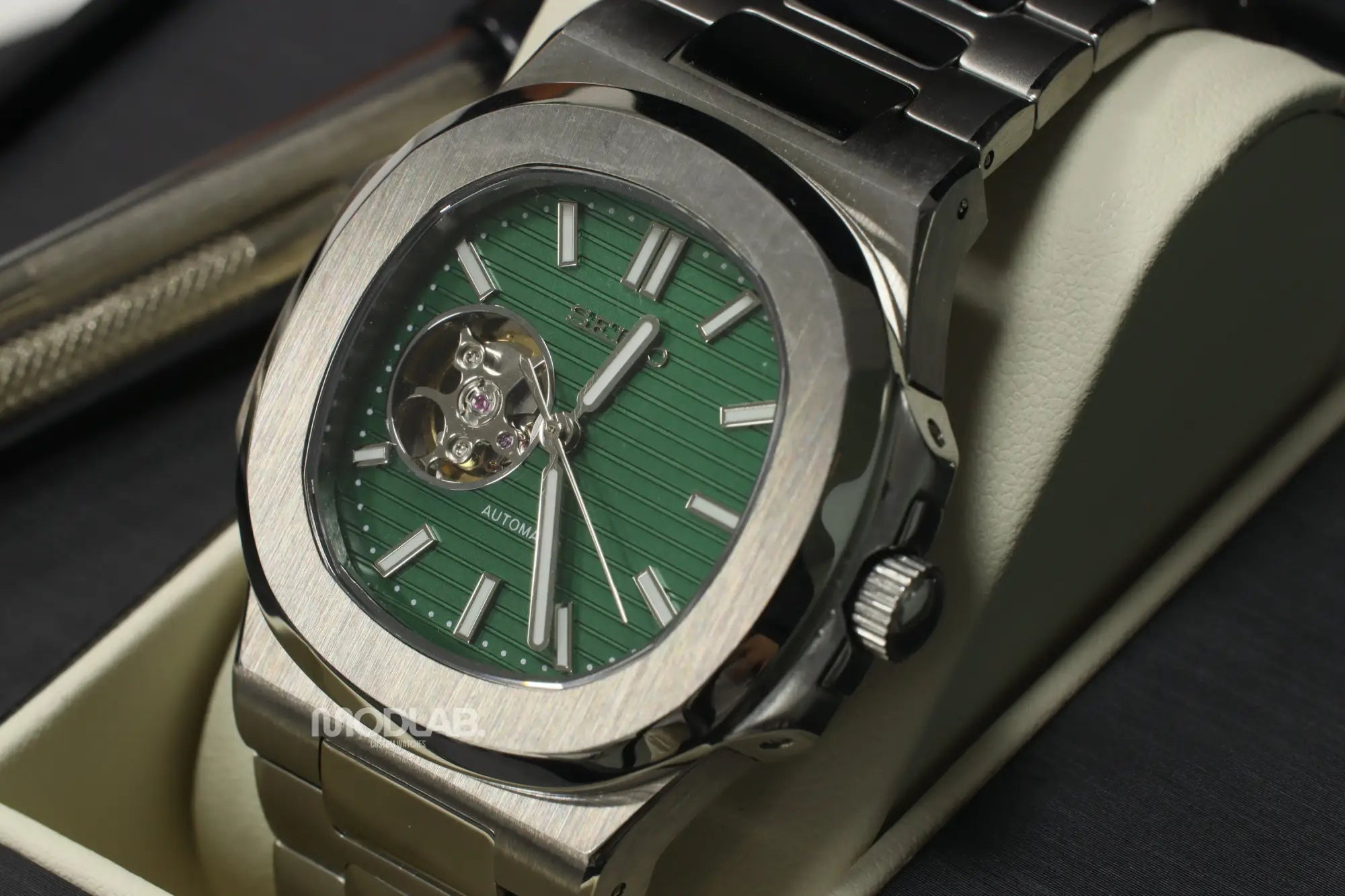 Nautiko | Olive Green Open Movement - Nautilus