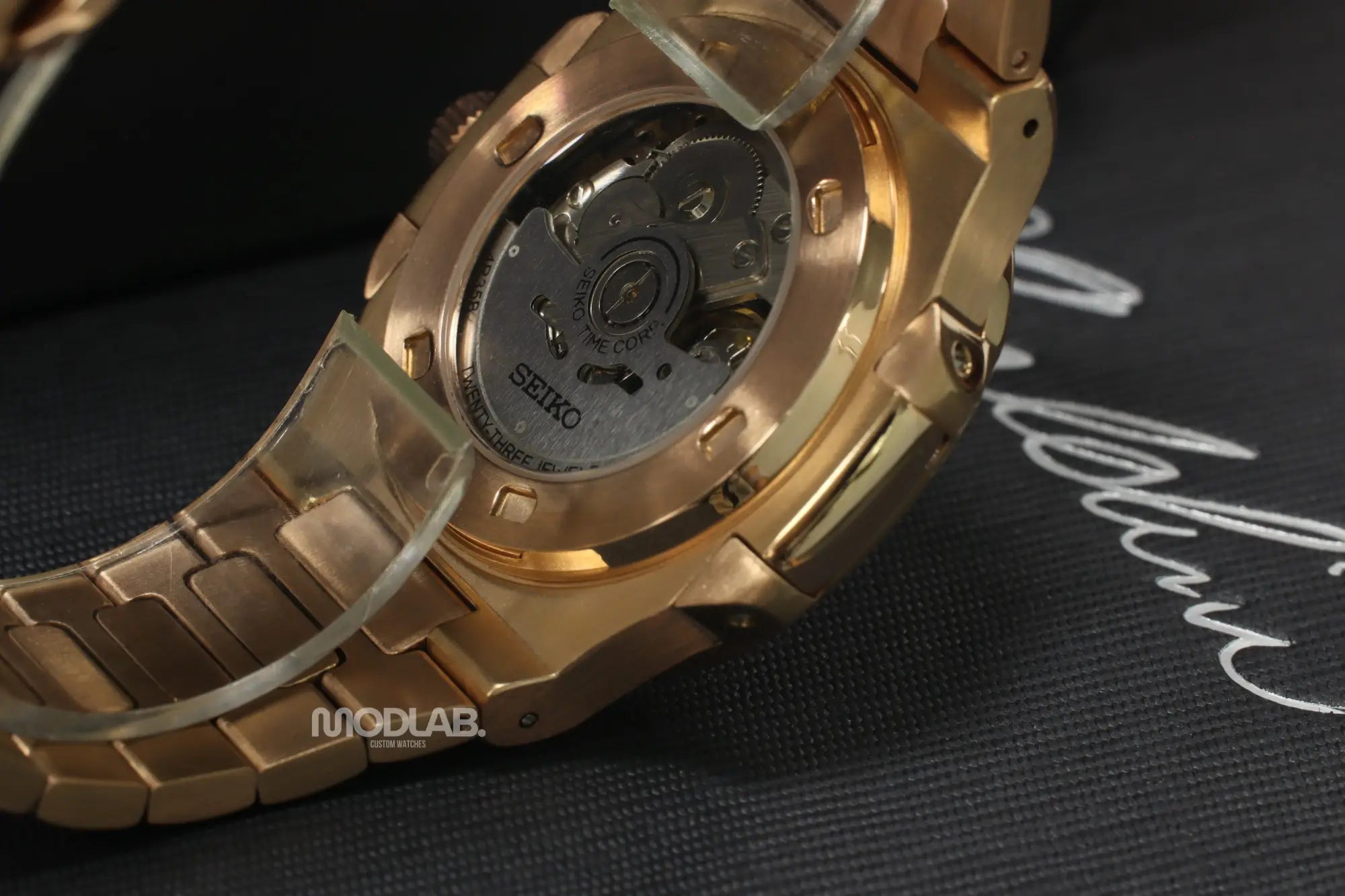 Nautiko | Rose Gold Chocolate Open Heart - Nautilus