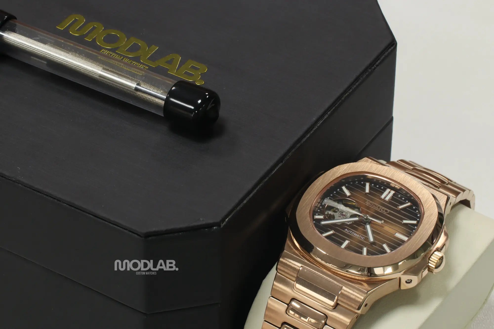 Nautiko | Rose Gold Chocolate Open Heart - Nautilus