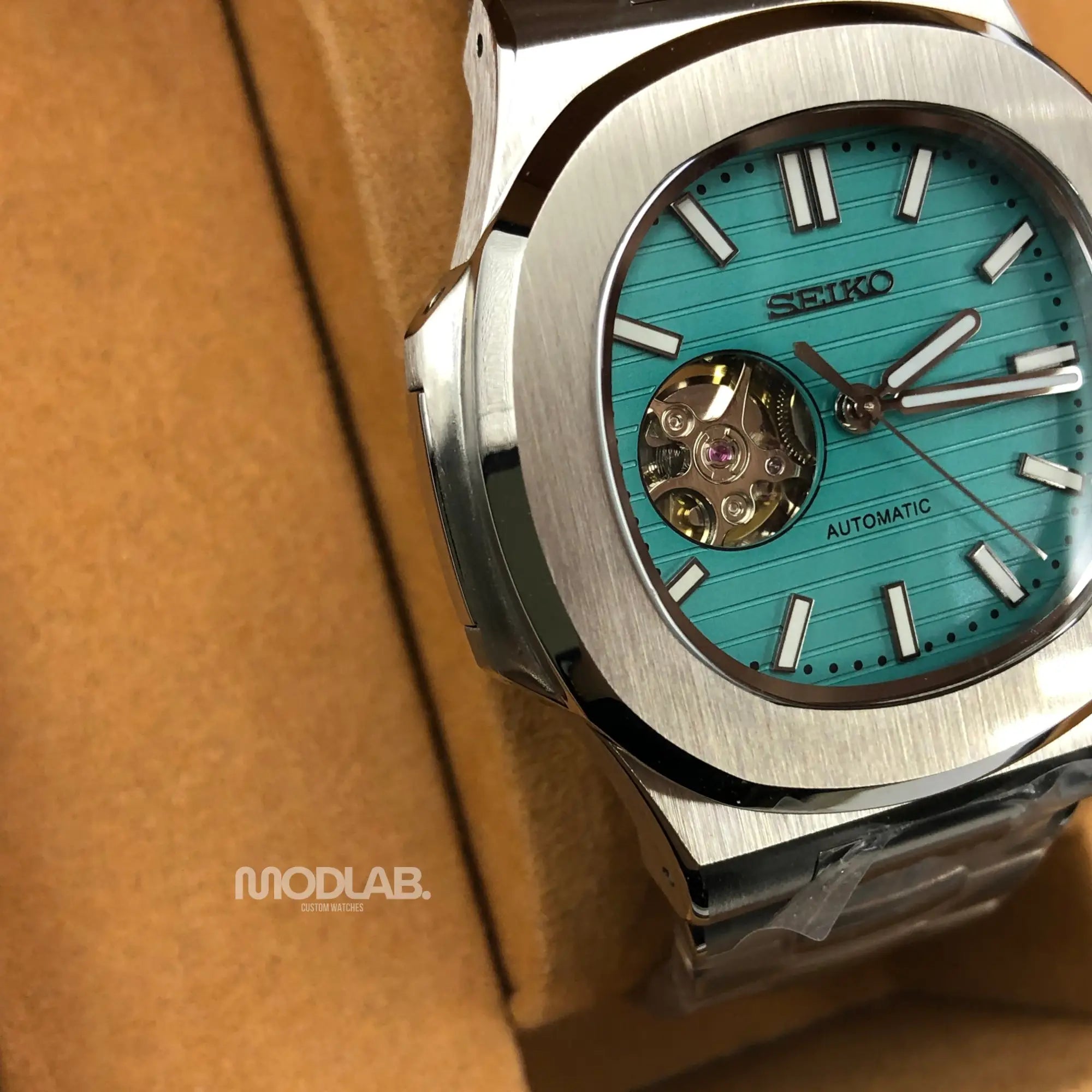 Nautiko | Tiffany - Open Movement - Nautilus