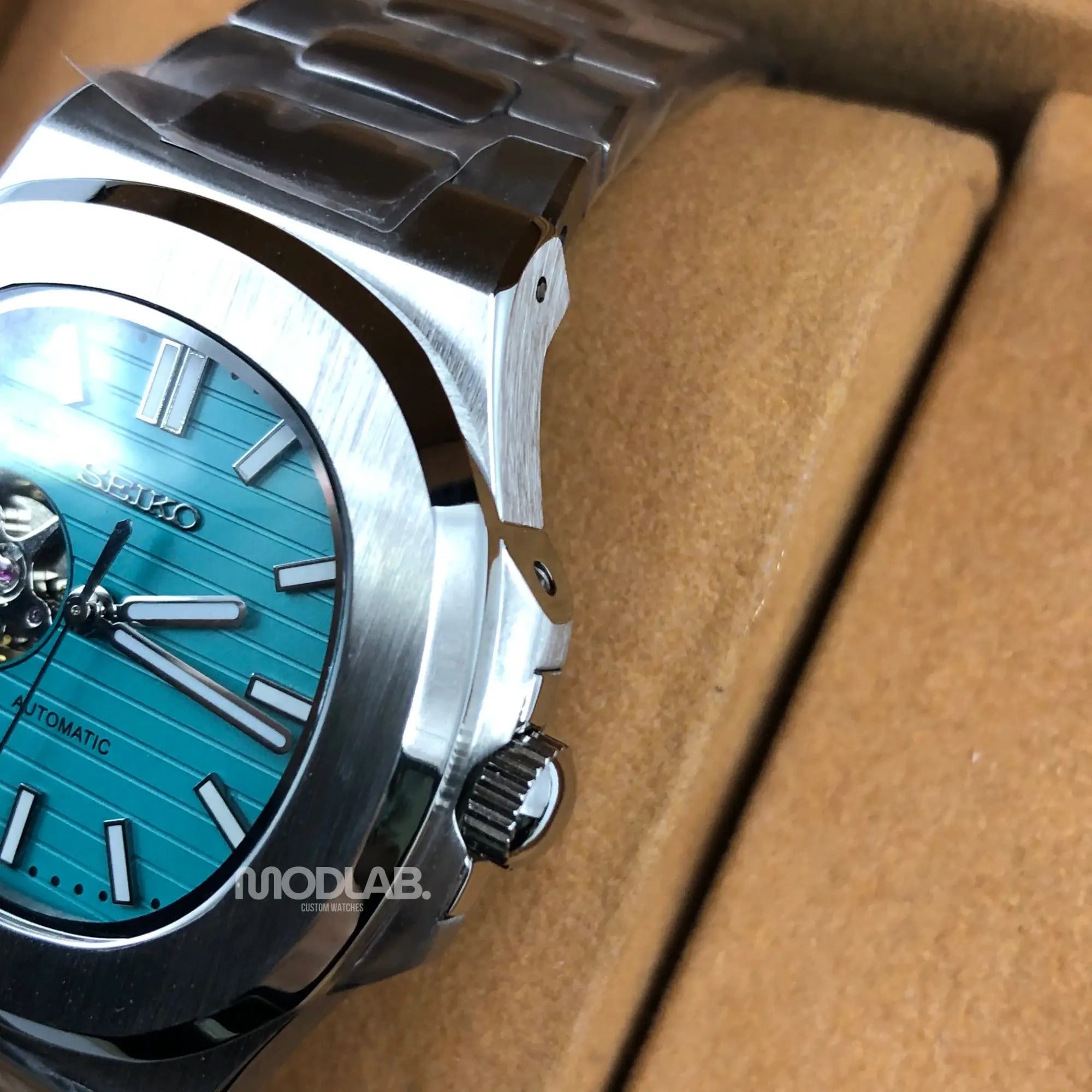 Nautiko | Tiffany - Open Movement - Nautilus