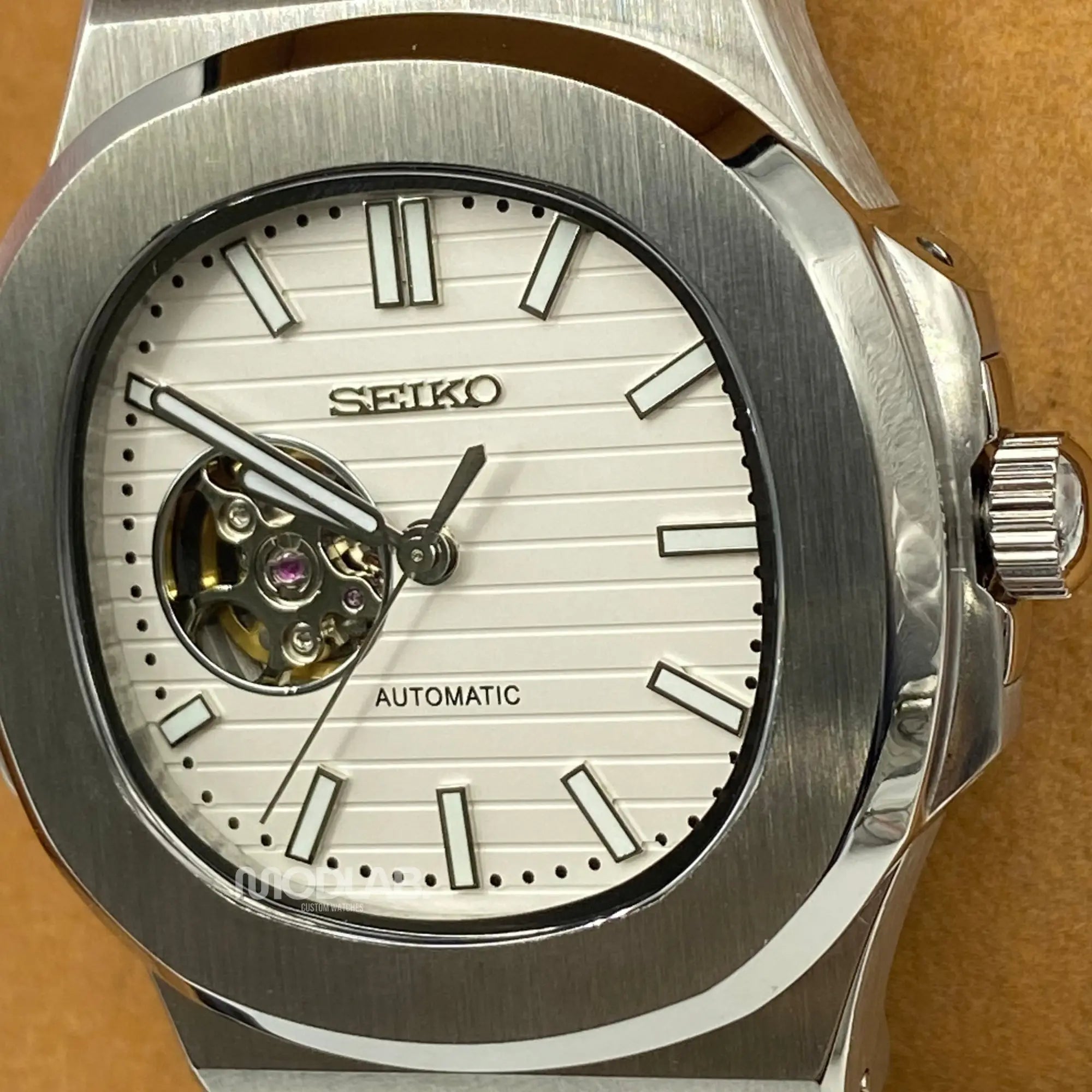 Nautiko | White Open Heart - Nautilus