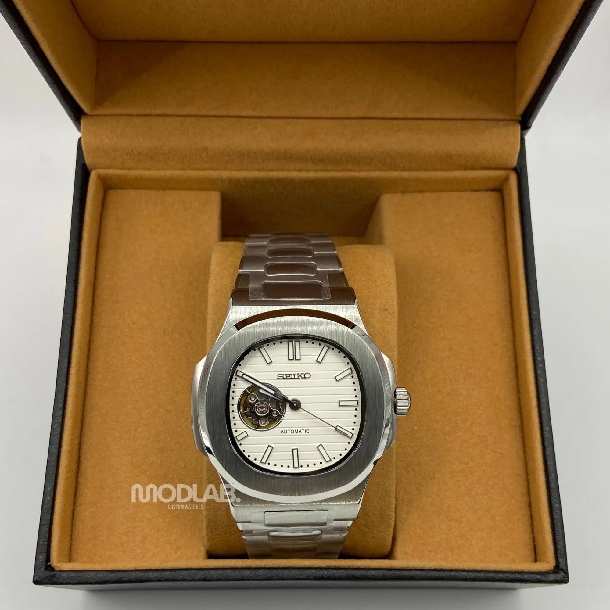 Nautiko | White Open Heart - Nautilus