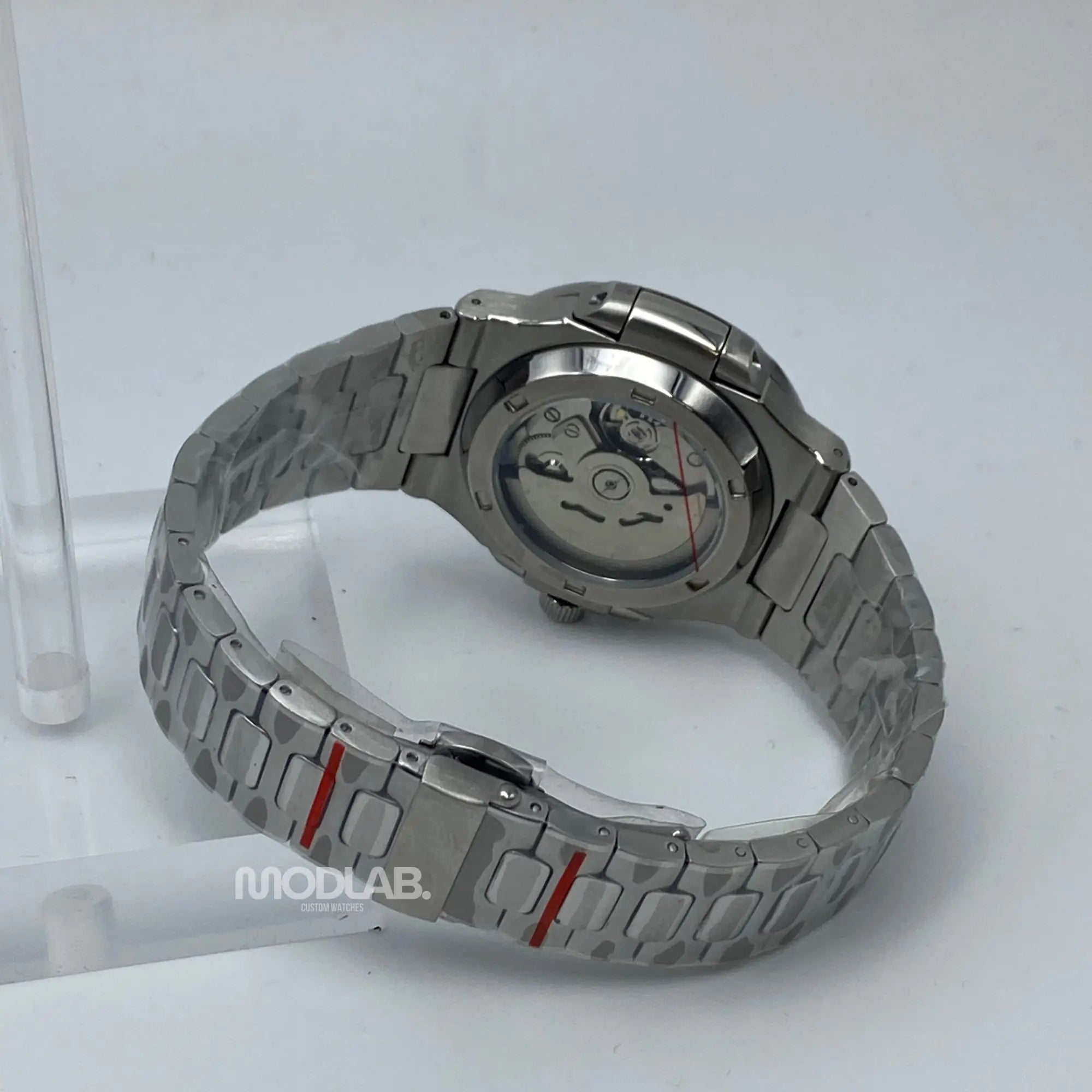 Nautiko | White - Rose Gold - Nautilus