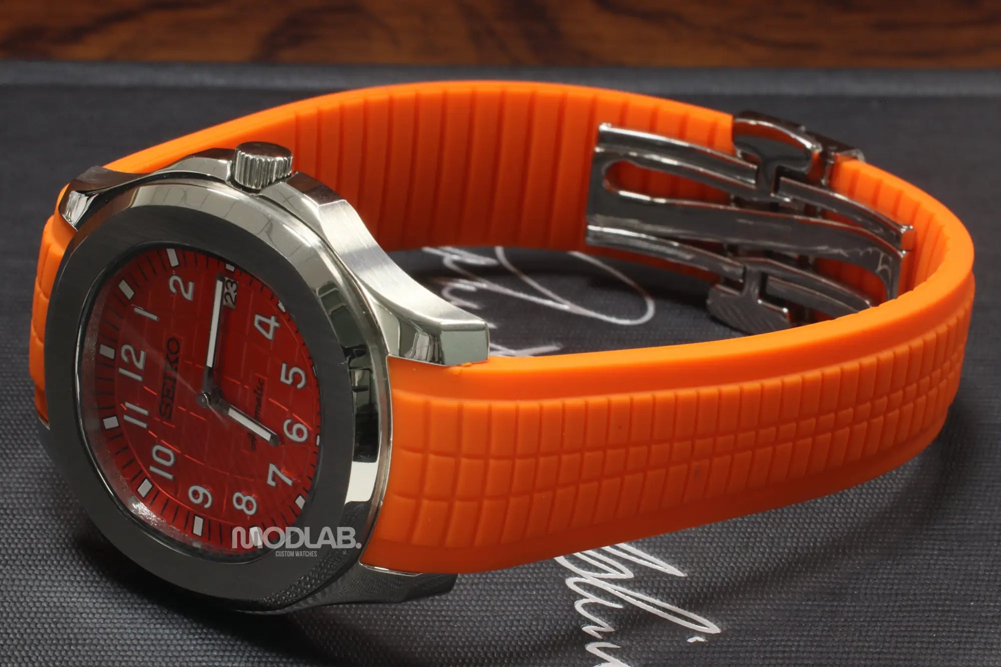 Seikonaut | Orange - Aquanaut