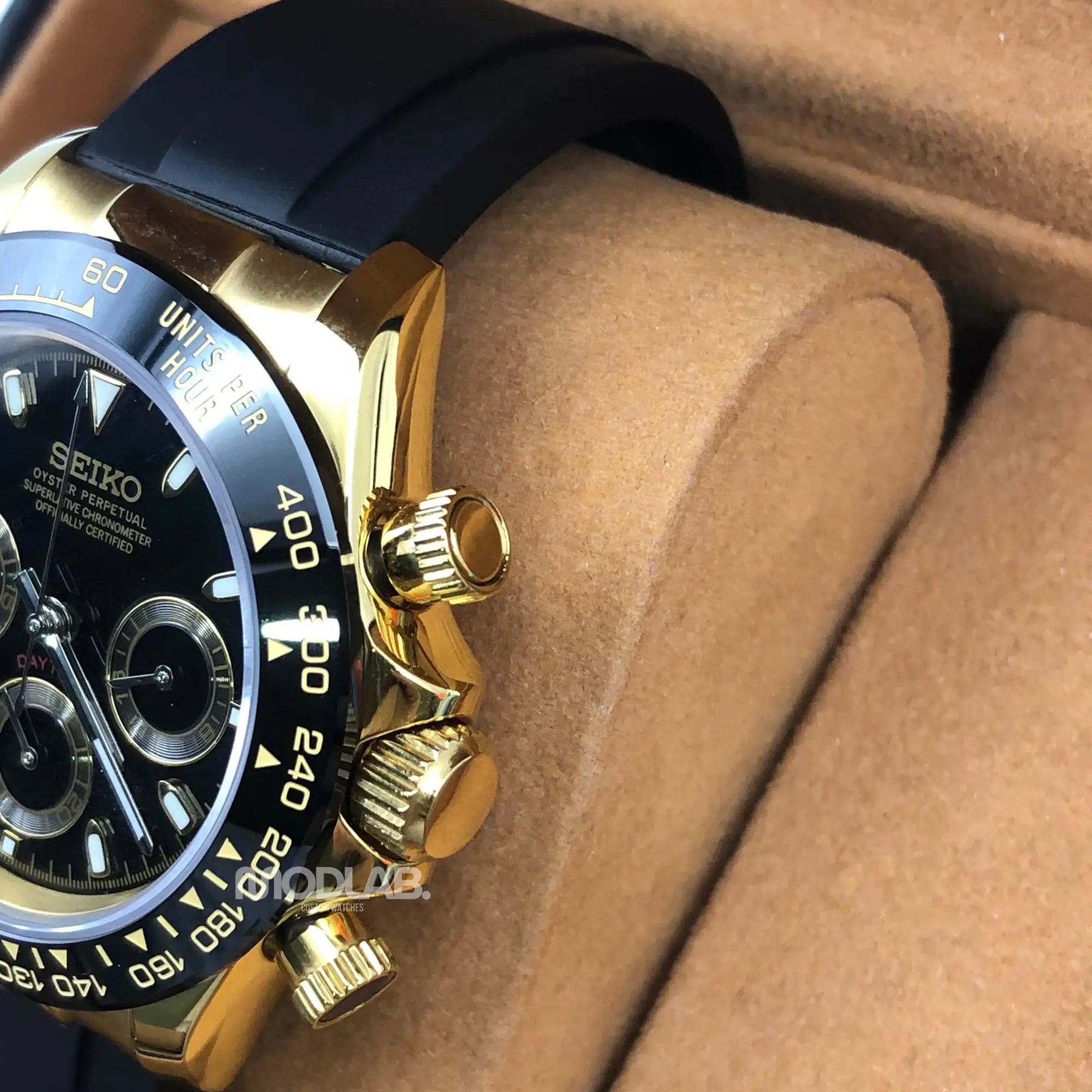 Seitona | Gold Black Face Rubber - Daytona